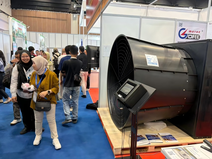 Nuestros ventiladores EC para aves tropicales eliminan el estrés por calor