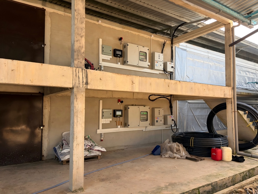 Electrical control adapted to Malaysian conditions